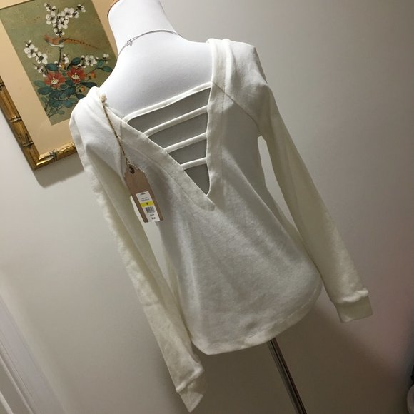 Beautiful Cream Cutout Back Sweater - Picture 1 of 6